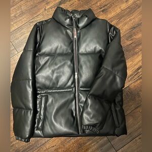 LEVI’S PUFFER JACKET